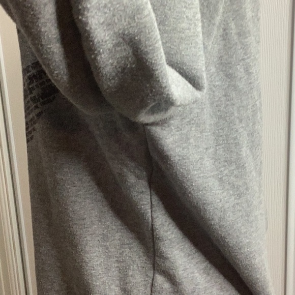 Nike Charcoal Long Sleeve Top There’s No Finish Line Gray Pullover S - Picture 4 of 8
